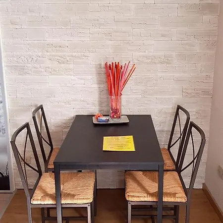 罗坎达贝拉加尔达住宿加早餐酒店 托沃迪-圣阿加塔